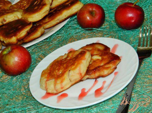 фото рецепта: Оладьи с яблоками