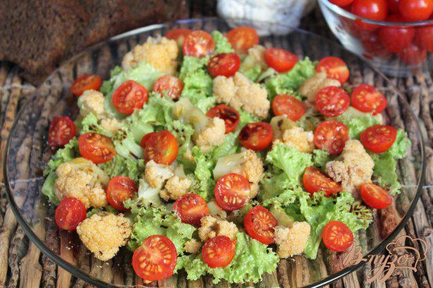 фото рецепта: Салат с цветной капустой и помидорами черри