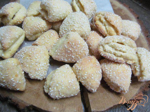 фото рецепта: Печенье из творожного теста с кунжутом