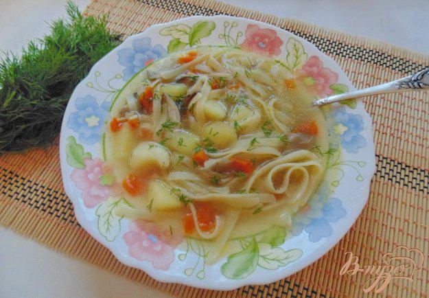 фото рецепта: Суп с лапшой и вешенками