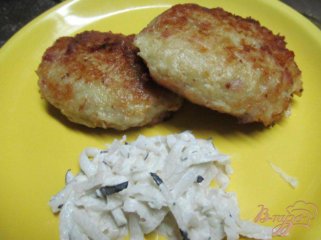 фото рецепта: Картофельные котлеты с беконом и сыром