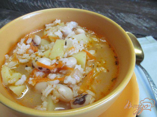 фото рецепта: Томатный суп с рисом и фасолью