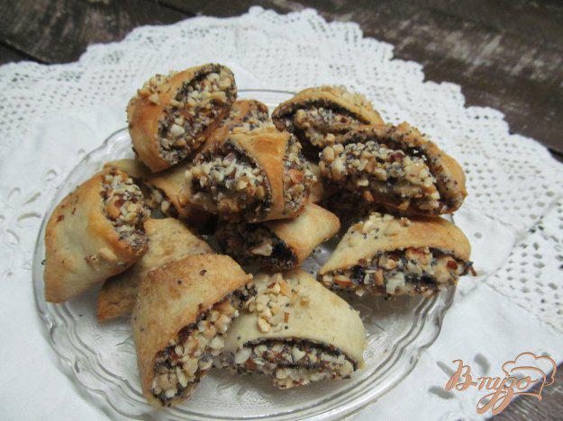 фото рецепта: Печенье с маком и арахисом