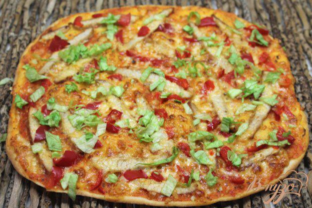 фото рецепта: Пицца с бужениной и болгарским перцем