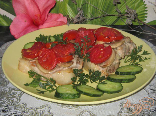 фото рецепта: Свиные стейки запеченные с овощами