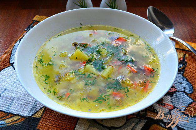 фото рецепта: Суп с рыбными консервами и рисом