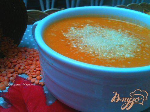 фото рецепта: Суп-пюре из красной чечевицы  с тыквой