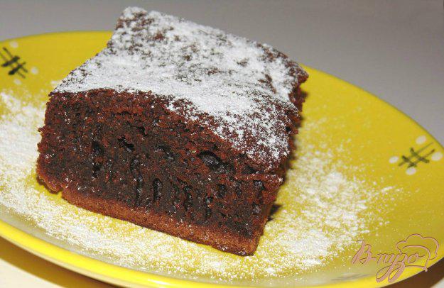 фото рецепта: Шоколадный пирог на молоке и подсолнечном масле