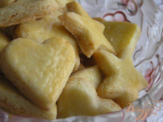 Фото приготовление рецепта: Песочное печенье с ароматом лимона шаг №5