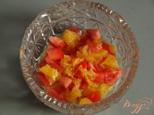 Фото приготовление рецепта: Сальса из апельсина и помидора шаг №1