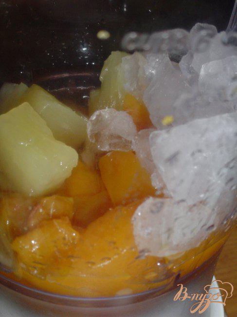 Фото приготовление рецепта: Коктейль «Персиково - ананасовое наслаждение» шаг №1