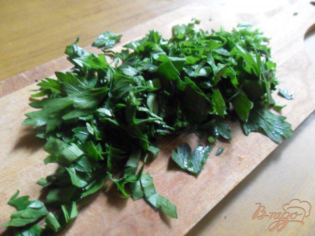 Фото приготовление рецепта: Фриттата с зелёным горошком и ветчиной в духовке. шаг №3