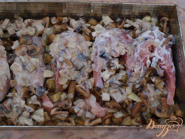 Фото приготовление рецепта: Толстолобик запечённый с баклажанами и шампиньонами шаг №1