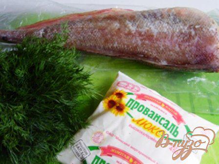 Фото приготовление рецепта: Простой рыбный салат шаг №1