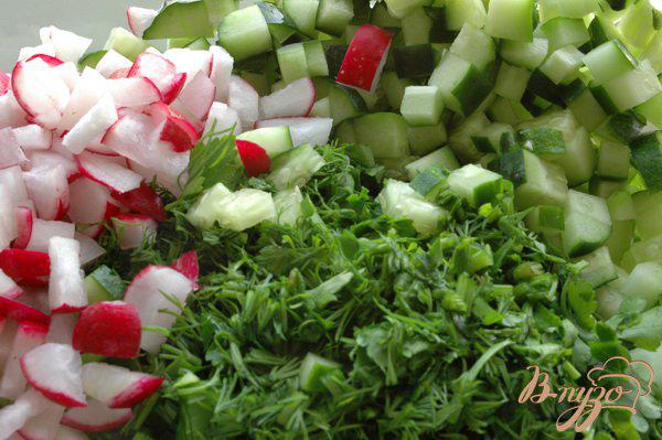 Фото приготовление рецепта: Салат с черемшой шаг №4