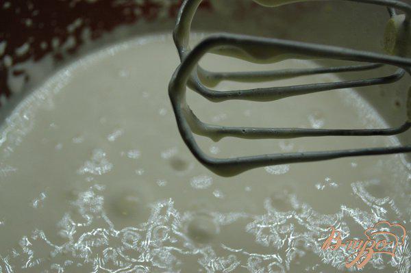 Фото приготовление рецепта: Пасхальная шарлотка шаг №3