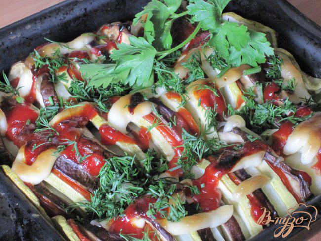 Фото приготовление рецепта: Баклажаны запеченные с овощами шаг №5