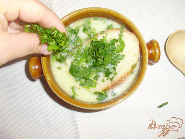 Фото приготовление рецепта: Суп Aigo boulido или «Кипячeная вода» шаг №4