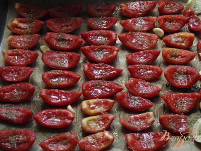 Фото приготовление рецепта: Вяленые помидоры шаг №2