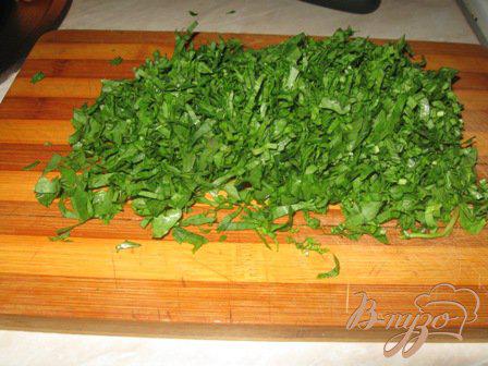 Фото приготовление рецепта: Холодный зеленый борщ шаг №3