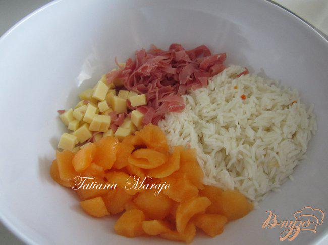 Фото приготовление рецепта: Рисовый салат для летнего ужина шаг №3