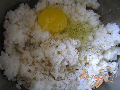 Фото приготовление рецепта: Рисовая запеканка с ветчиной, зеленью и помидорами шаг №1