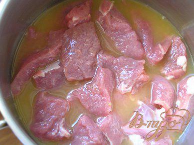Фото приготовление рецепта: Соте из говядины с апельсином и тимьяном в белом вине шаг №1