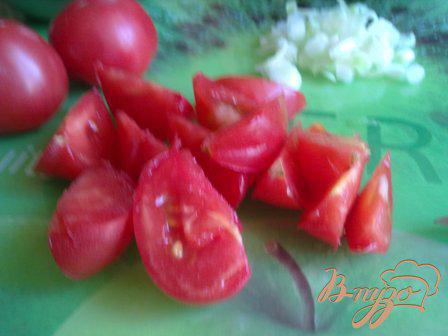 Фото приготовление рецепта: Летний салат со спаржевой фасолью шаг №5