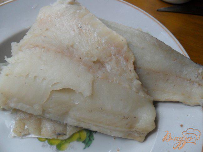 Фото приготовление рецепта: Рыба с щавелевым соусом шаг №5
