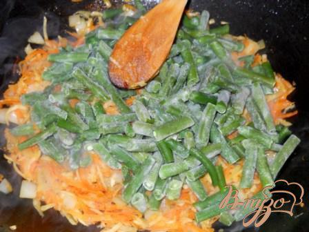 Фото приготовление рецепта: Фасолевый суп с помидорами шаг №4