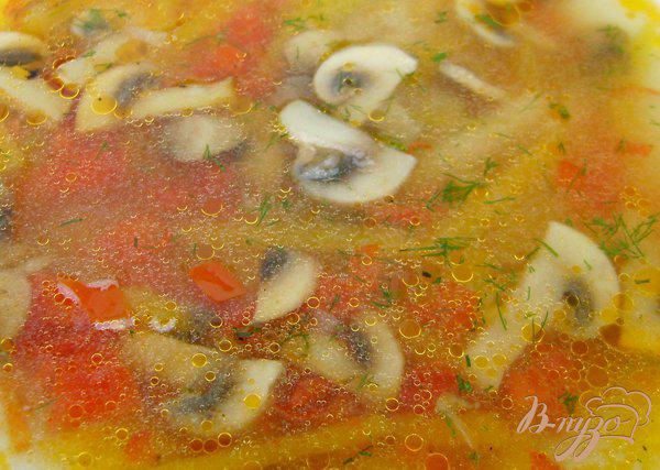Фото приготовление рецепта: Суп тыквенно-грибной шаг №3
