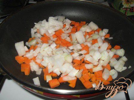 Фото приготовление рецепта: Фрикадельки в овощном рагу. шаг №1
