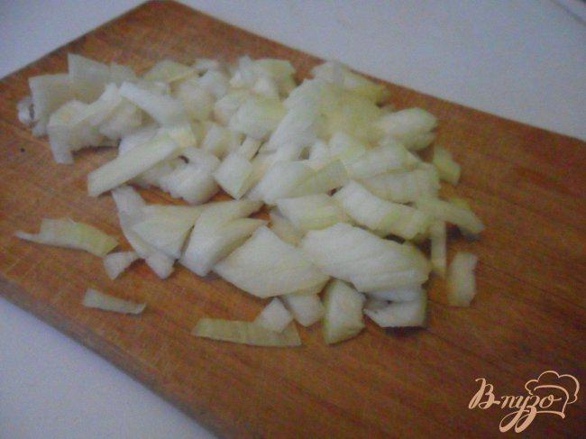 Фото приготовление рецепта: Салат с фасолью и кинзой «Юбилейный» шаг №1