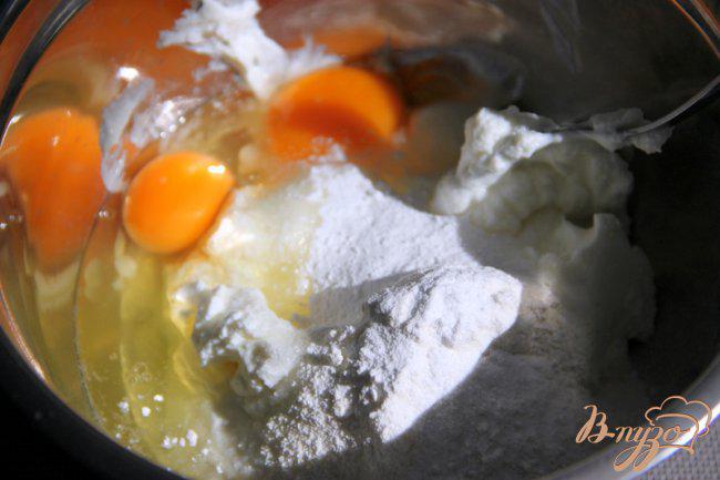 Фото приготовление рецепта: Творожная запеканка с абрикосами шаг №1