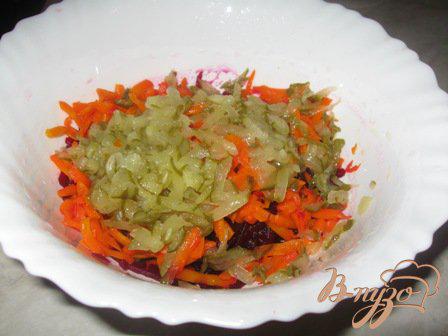Фото приготовление рецепта: Салат из свеклы по-белорусски. шаг №3