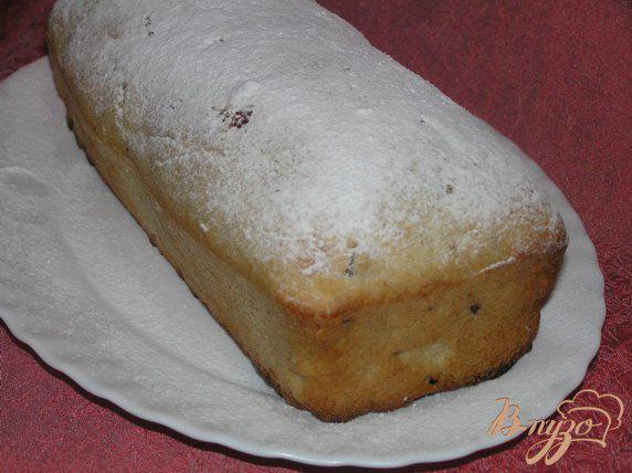 Фото приготовление рецепта: Десертный хлеб с изюмом и вишней шаг №5