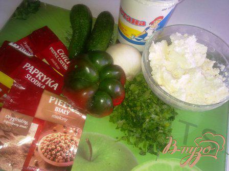 Фото приготовление рецепта: Салат из творога с овощами шаг №1
