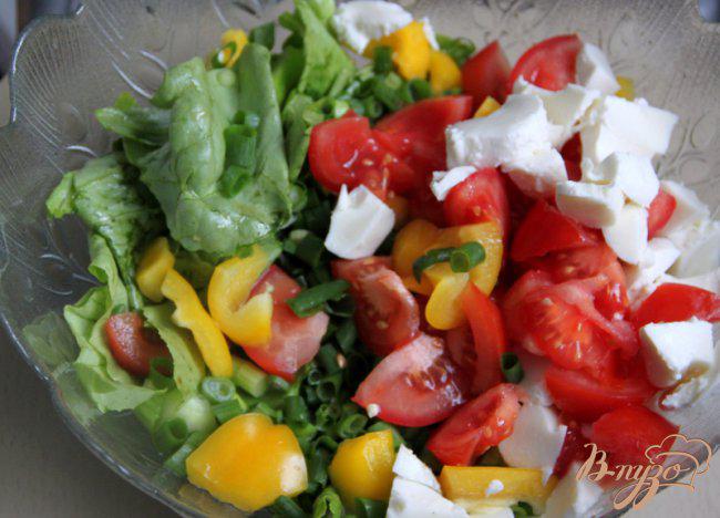 Фото приготовление рецепта: Салат из овощей, с ростками шаг №1