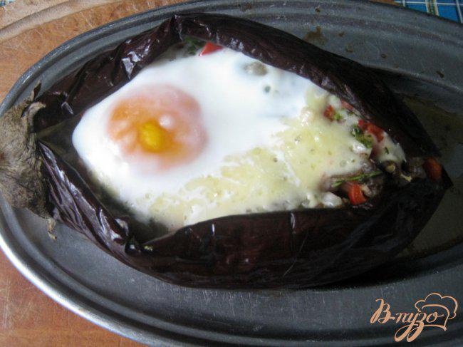Фото приготовление рецепта: «Аджапсандал» в баклажане с яйцом. шаг №11