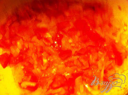 Фото приготовление рецепта: Куриный соус к спагетти шаг №4