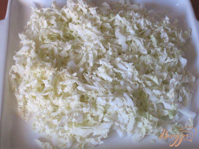 Фото приготовление рецепта: Нежный салат «Заморский» шаг №2