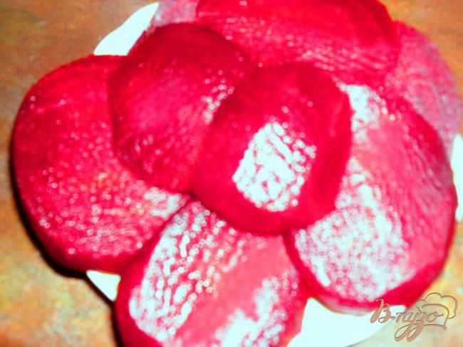Фото приготовление рецепта: Маринованные помидоры с капустой шаг №4