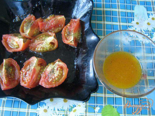 Фото приготовление рецепта: Салат с вялеными томатами. шаг №3