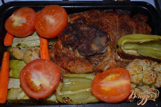 Фото приготовление рецепта: Запечённая свинина с овощами. шаг №2