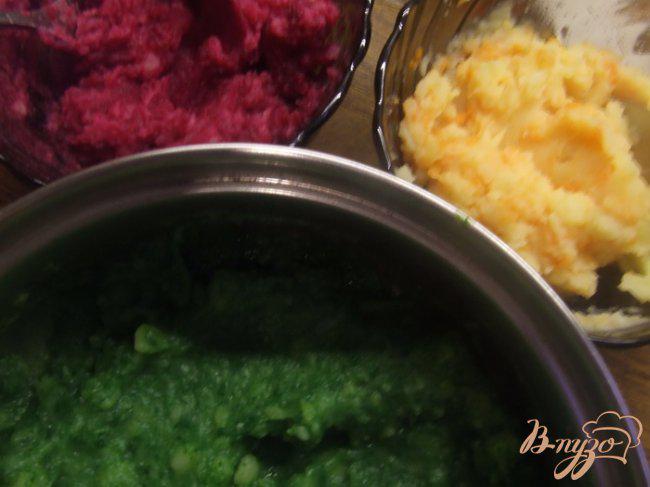 Фото приготовление рецепта: Разноцветное картофельное пюре шаг №3