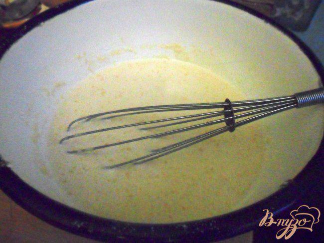 Фото приготовление рецепта: Блины с персиками «Dolce vita» шаг №2