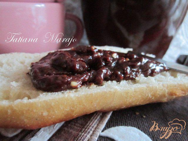 Фото приготовление рецепта: Шоколадная паста с лесными орехами шаг №3