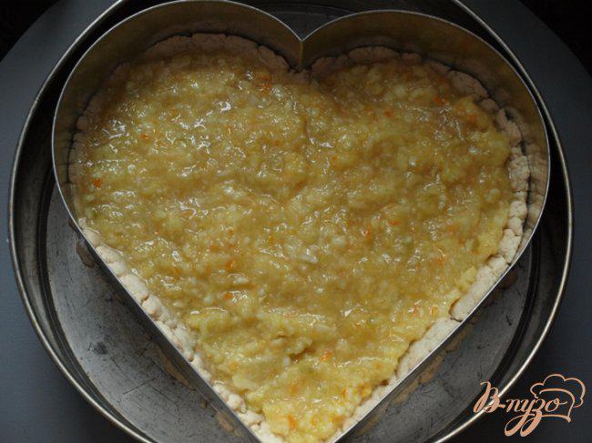 Фото приготовление рецепта: Цитрусовый пирог с безе «Сладкие мечты» шаг №5