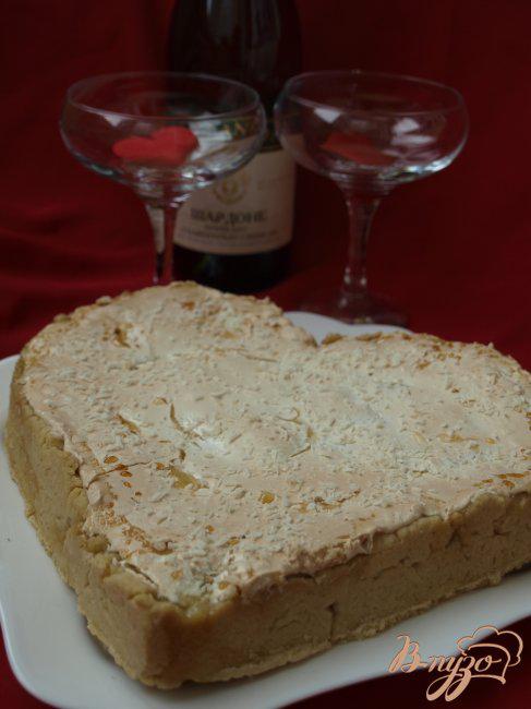 Фото приготовление рецепта: Цитрусовый пирог с безе «Сладкие мечты» шаг №7