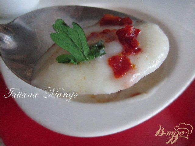 Фото приготовление рецепта: Суп-пюре из цветной капусты с кусочками чоризо.. шаг №4
